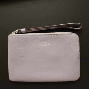 NWT! COACH PURPLE MIST LEATHER CORNER ZIP WRISTLET